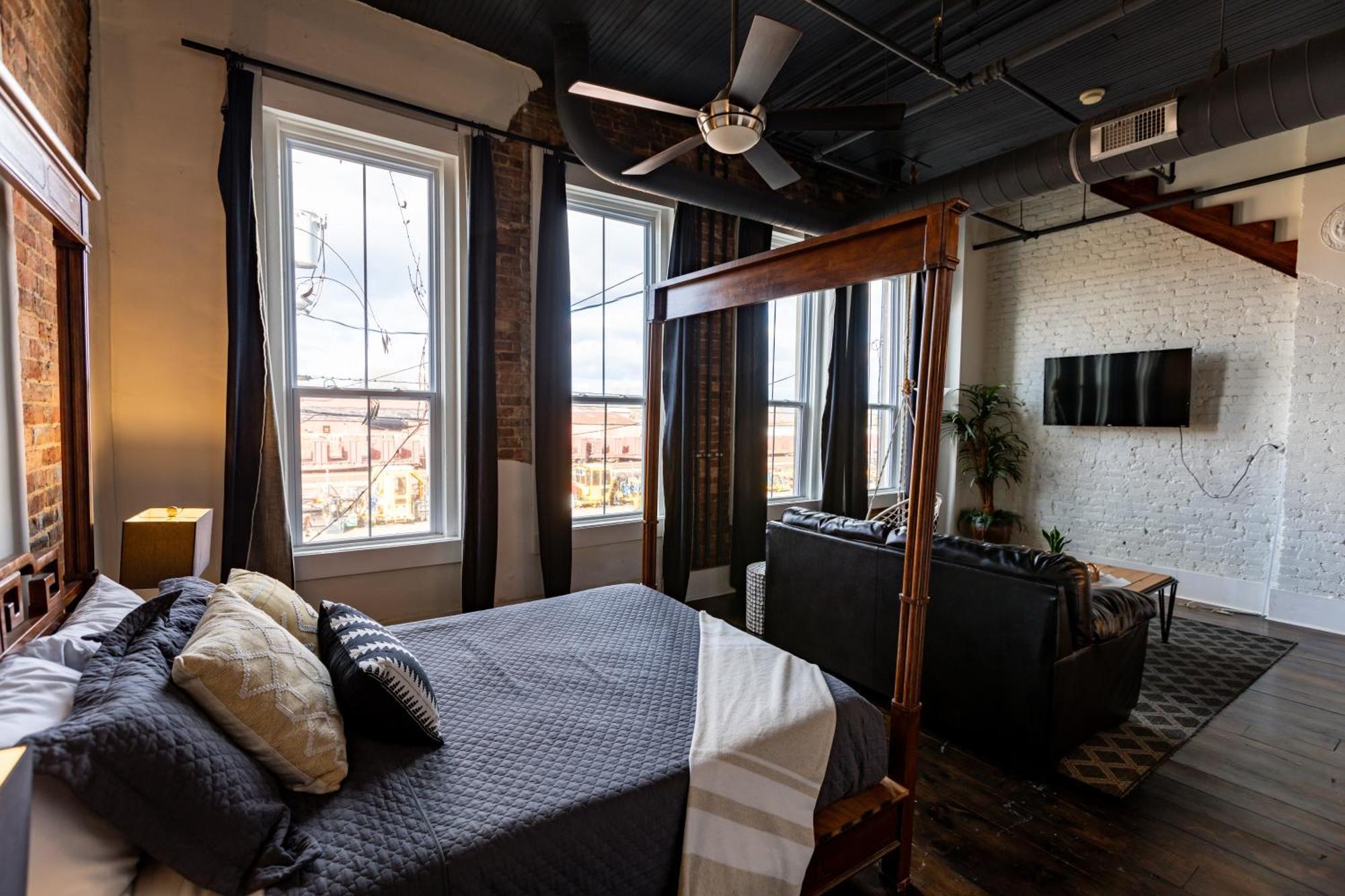 Апартаменти The Two Story Loft Спрингфілд Екстер'єр фото